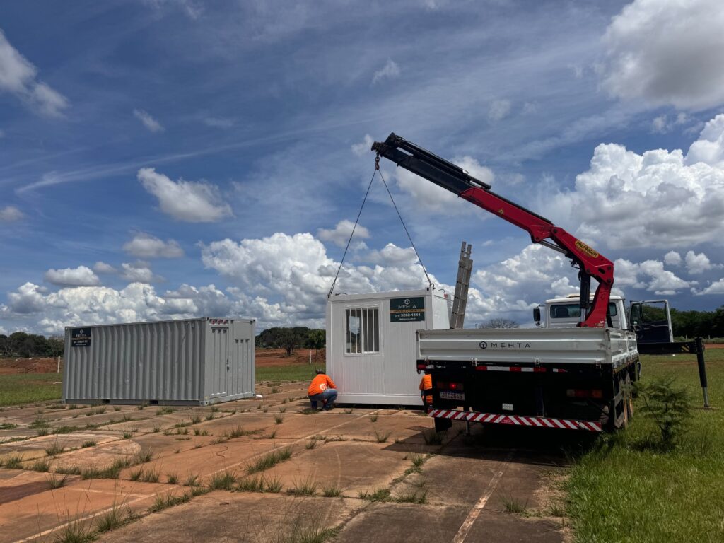 Obras dos hospitais do Recanto das Emas e Guará avançam com instalação de canteiros